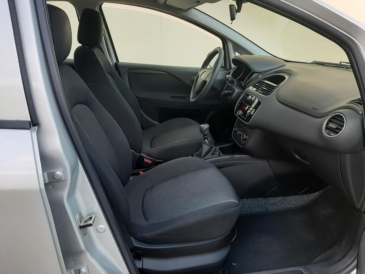 Fiat Punto 1.4 77cv 5p Natural Power Street