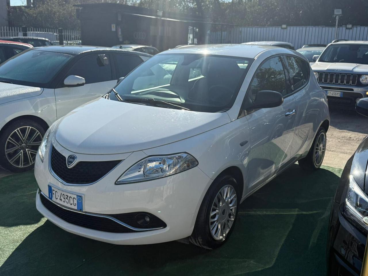 Lancia Ypsilon 1.2 GPL 2016