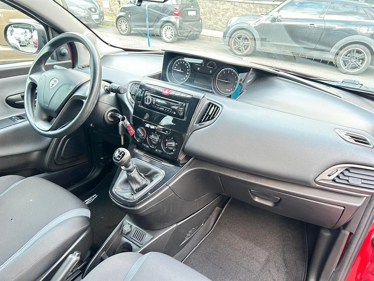 Lancia Ypsilon 1.2 69 CV 5 porte GPL Ecochic Gold