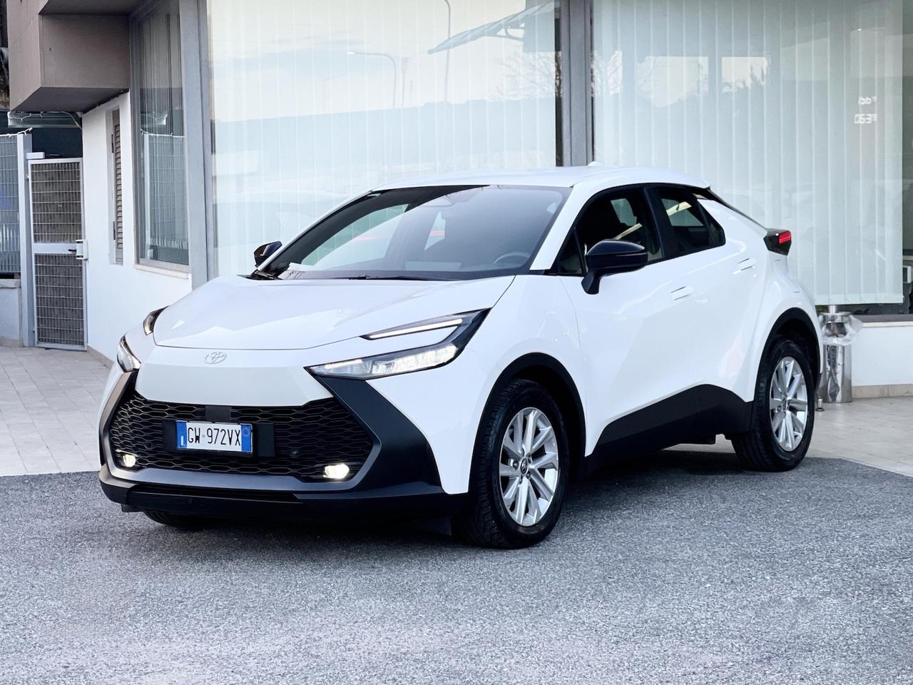 Toyota C-HR 1.8 Hybrid 98CV E6 Neo - 2024