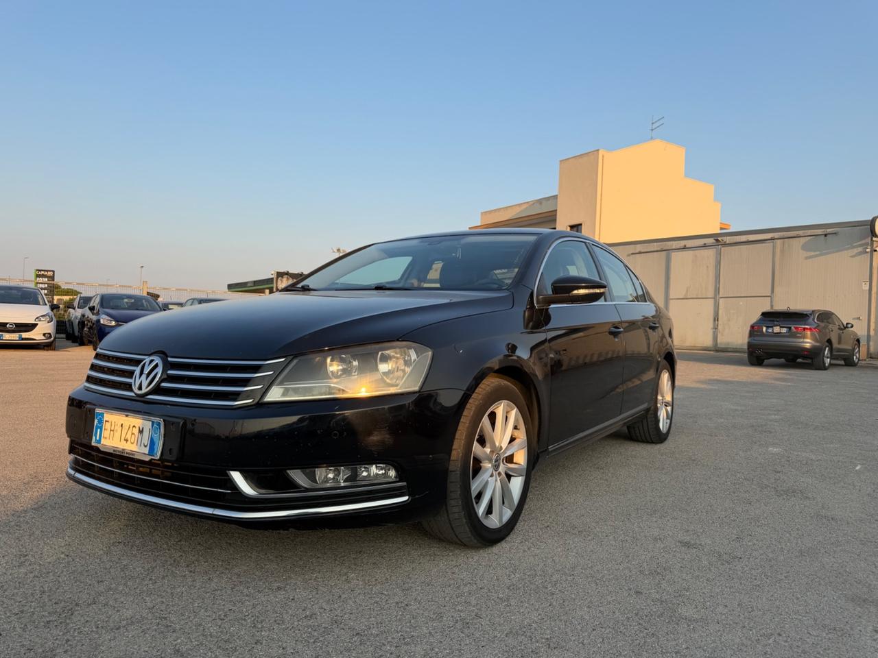 VOLKSWAGEN PASSAT 2.0 TDI DSG 140 BERLINA FULL