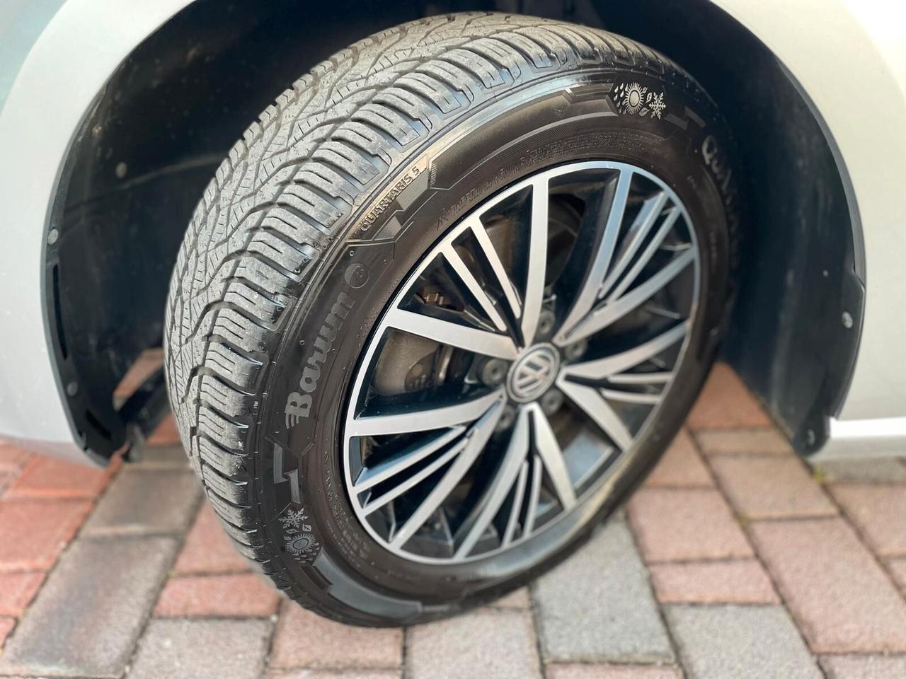 Volkswagen Golf 1.6 TDI Executive BlueMotion