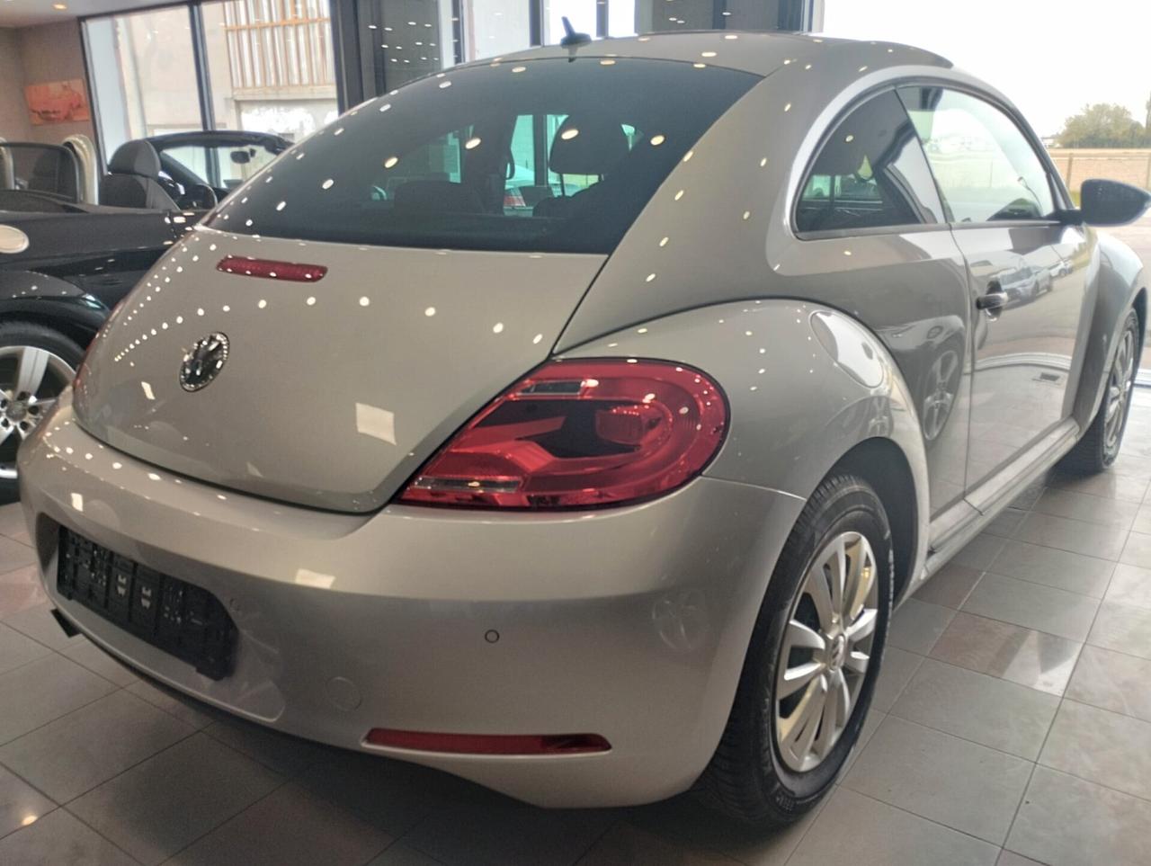 Volkswagen Maggiolino 1.2 TSI Design adatta a neopatentati