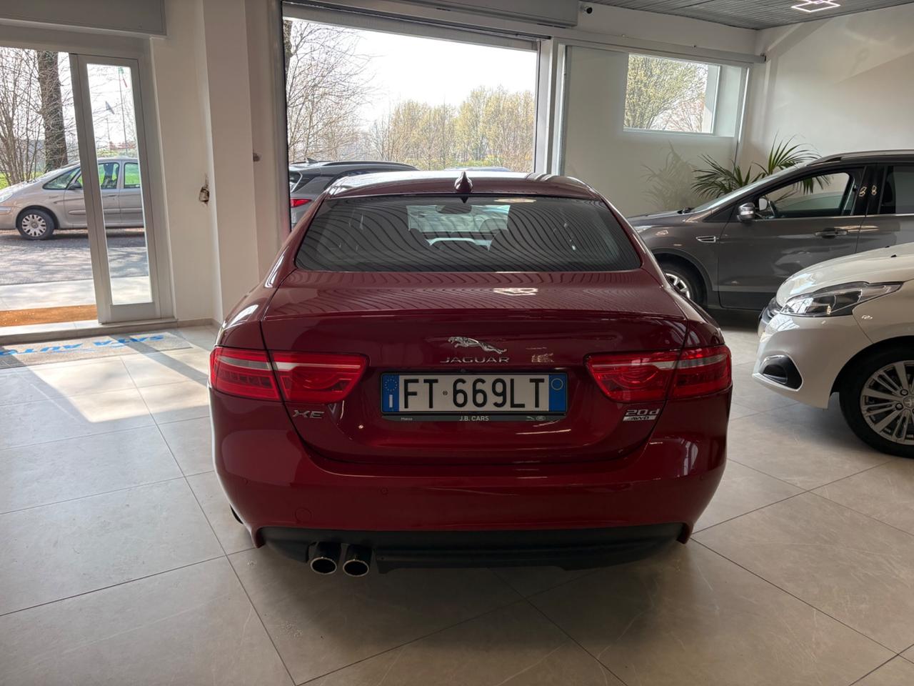 Jaguar XE 2.0 D 180 CV AWD aut. Landmark Edition