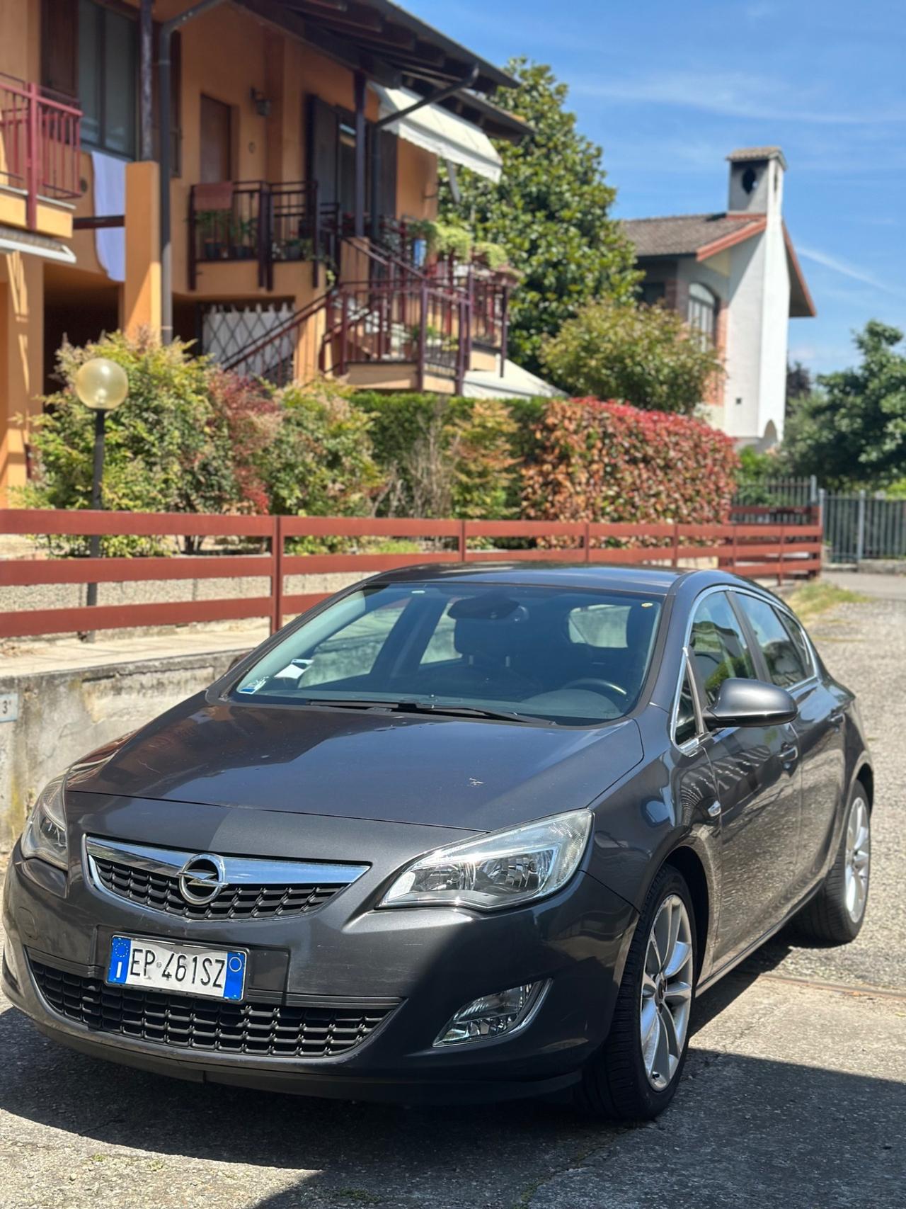 Opel Astra 1.7 CDTI 110CV 5 porte Cosmo