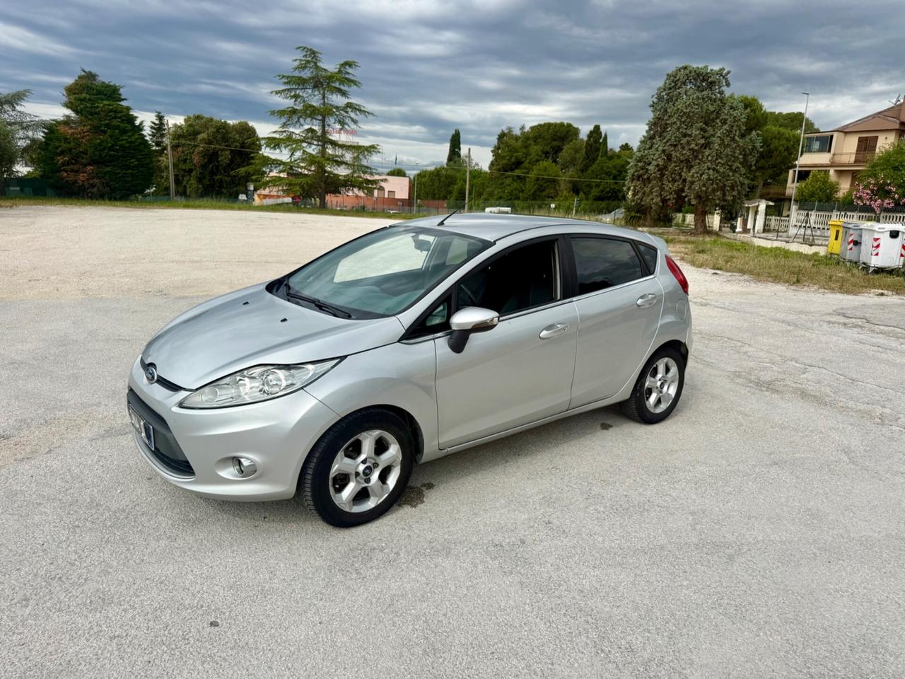 Ford Fiesta Diesel titanium 1.4 TDCi NEOPATENTATI