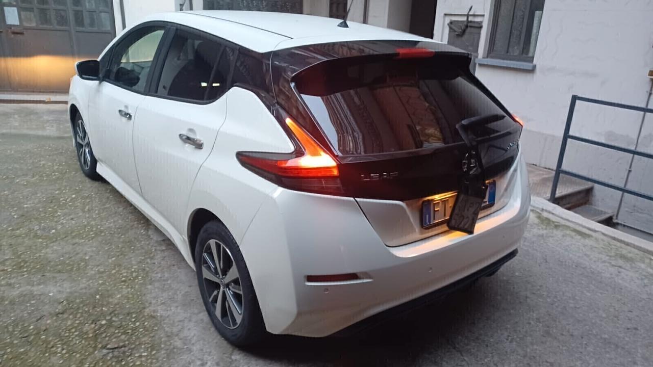 Nissan Leaf Visia Plus