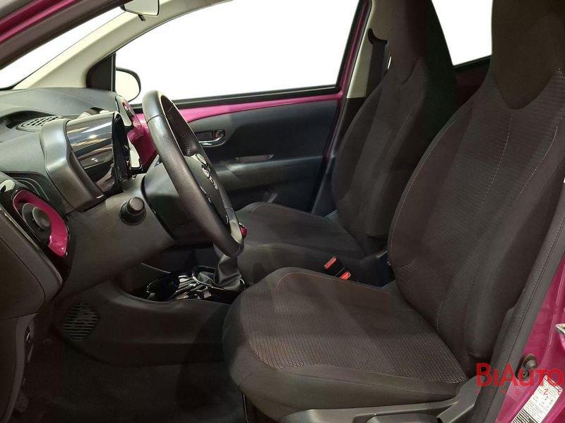 Toyota Aygo Aygo 5p 1.0 x-cite 72cv