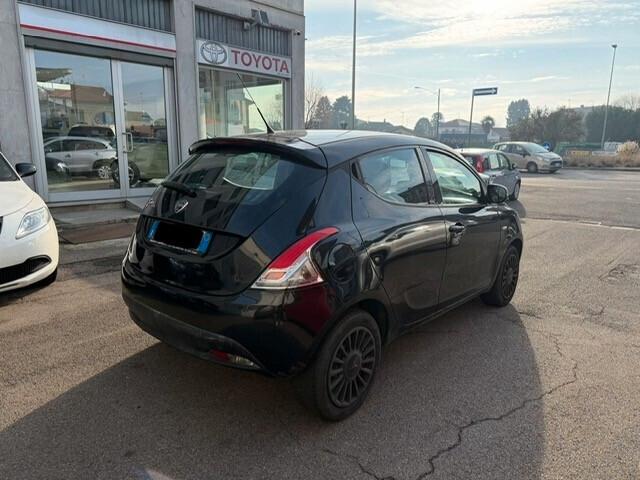 Lancia Ypsilon 1.2 69 CV S Momodesign NEOPATENTATI