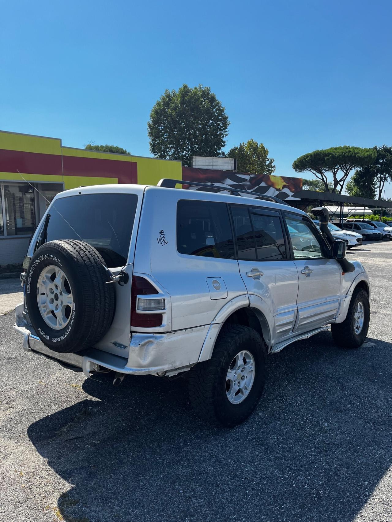 VENDO 2 Mitsubishi Pajero 3.2 16V DI-D 5p. GLX