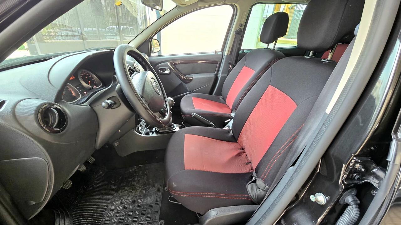 DACIA DUSTER 1.5 dci 110cv LAUREATE 4x4