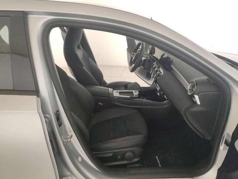 Mercedes-Benz Classe A A 180 d AMG Line Advanced Plus auto