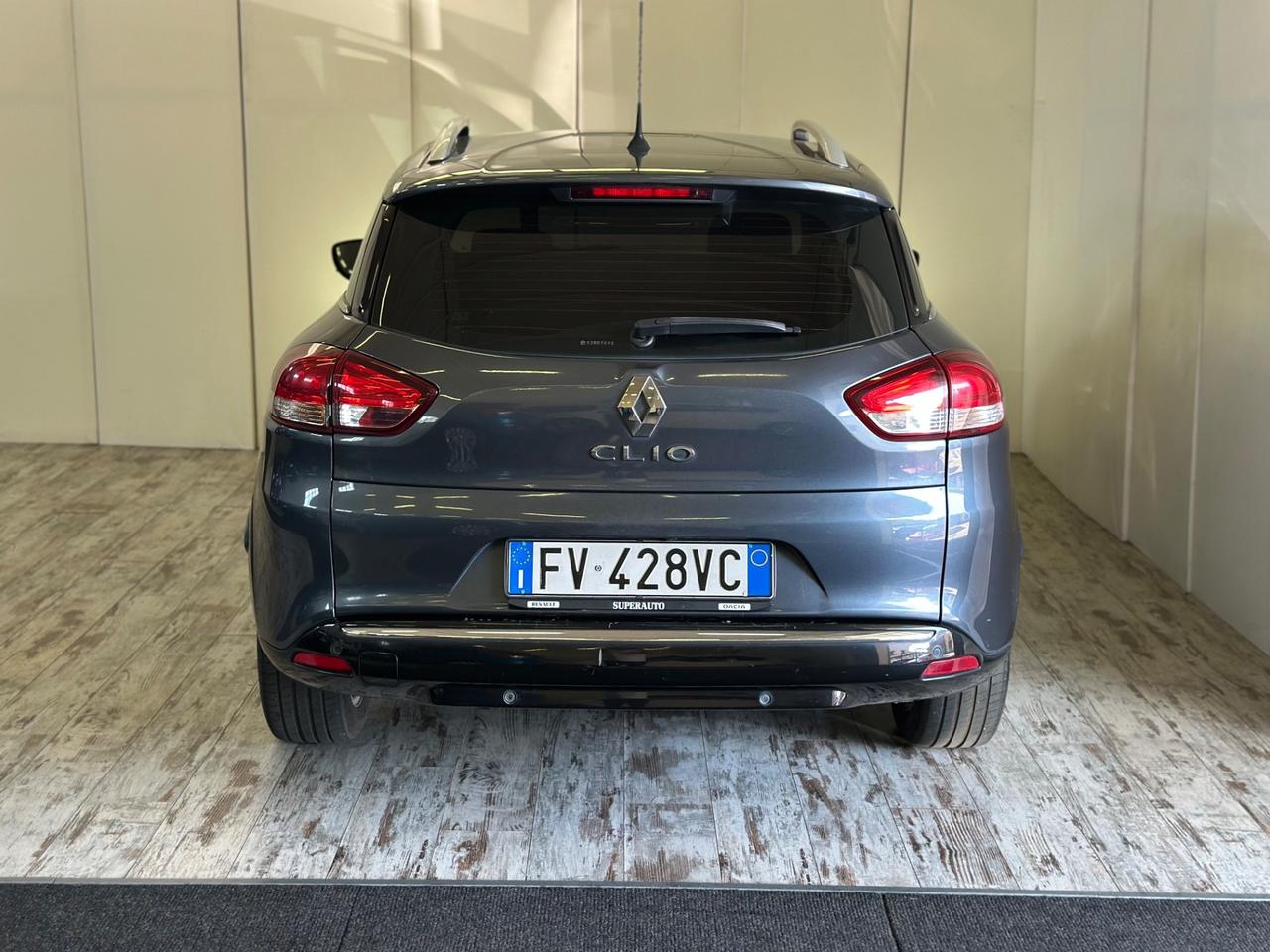 Renault Clio Sporter 1.5 dCi 8V 90 CV Moschino Intens
