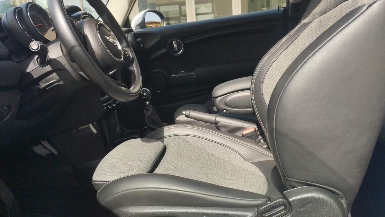 Mini Cooper 1.5 136cv