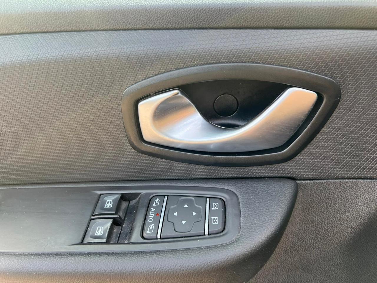 Renault Clio dCi 8V 75 CV Start&Stop 5 porte Energy Intens