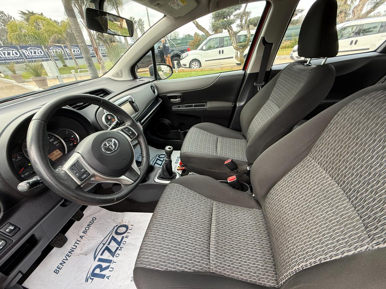 Toyota Yaris 1.4 D-4D 90 Cv 5 porte Lounge Navi