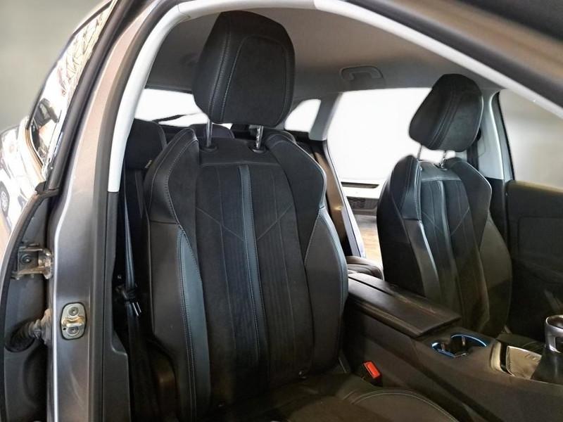 PEUGEOT 3008 BlueHDI 130 S/S Crossway