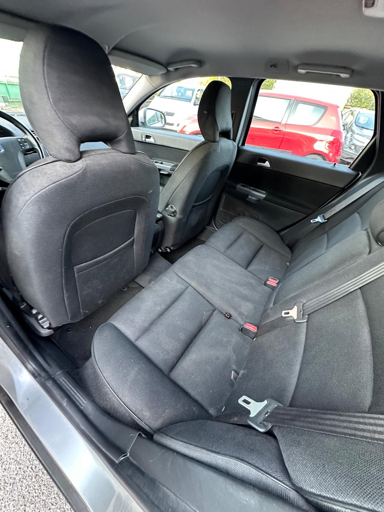 Volvo V50 DRIVe Cat rdesign