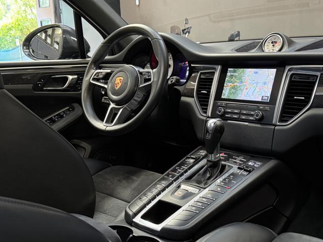 PORSCHE Macan 3.0 GTS