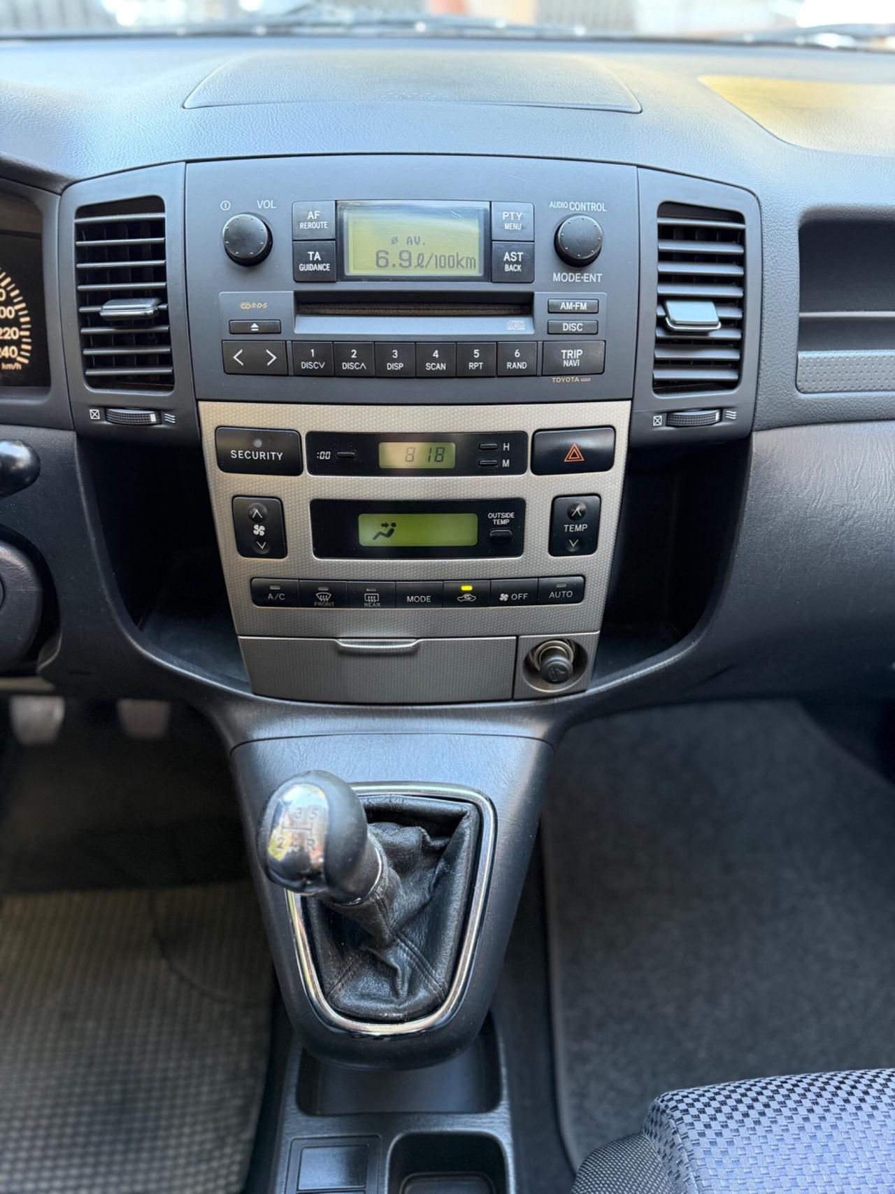 Toyota Corolla Verso 1.8 16V