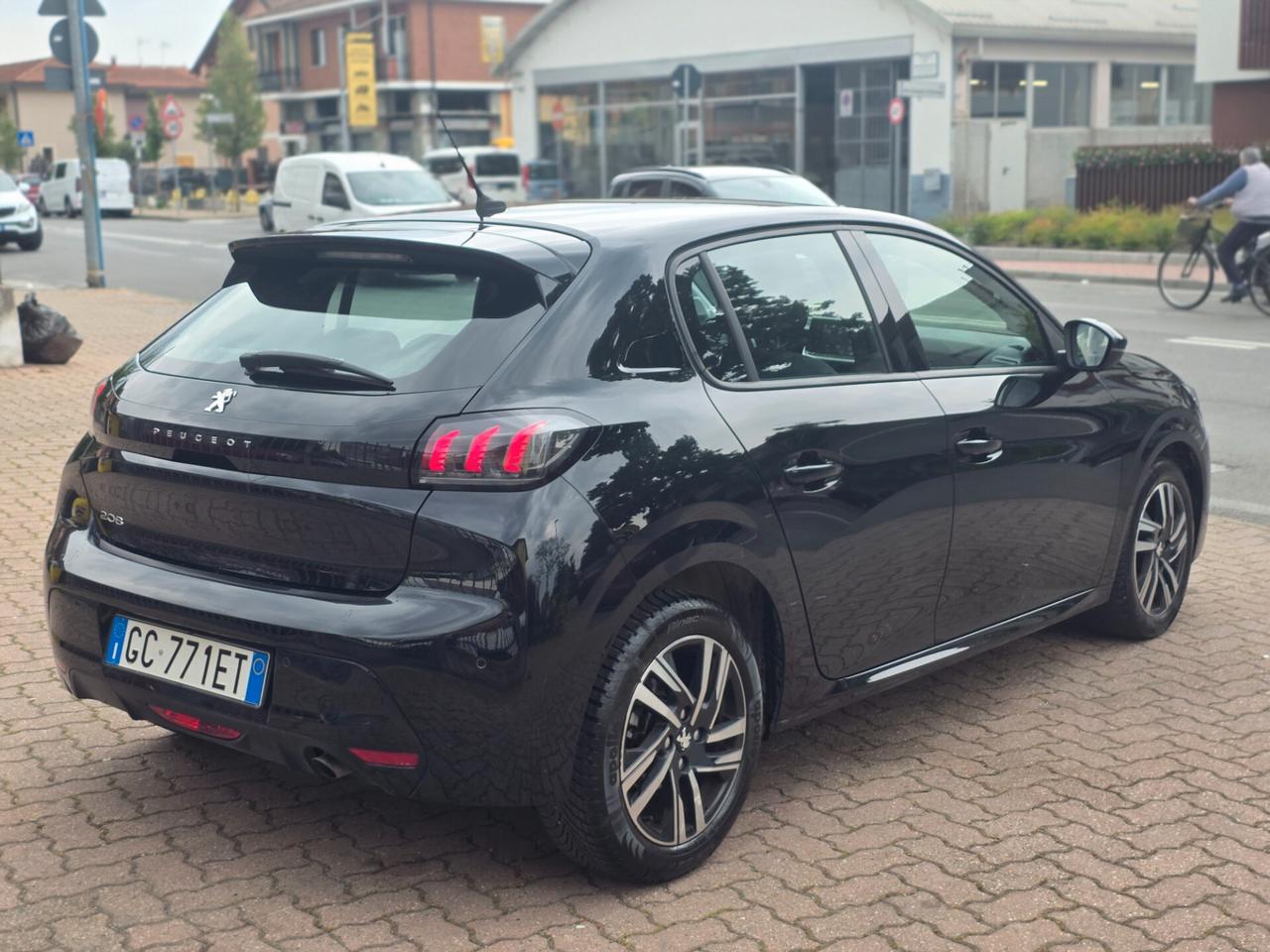 Peugeot 208 PureTech 100 Stop&Start 5 porte Allure Navi Pack