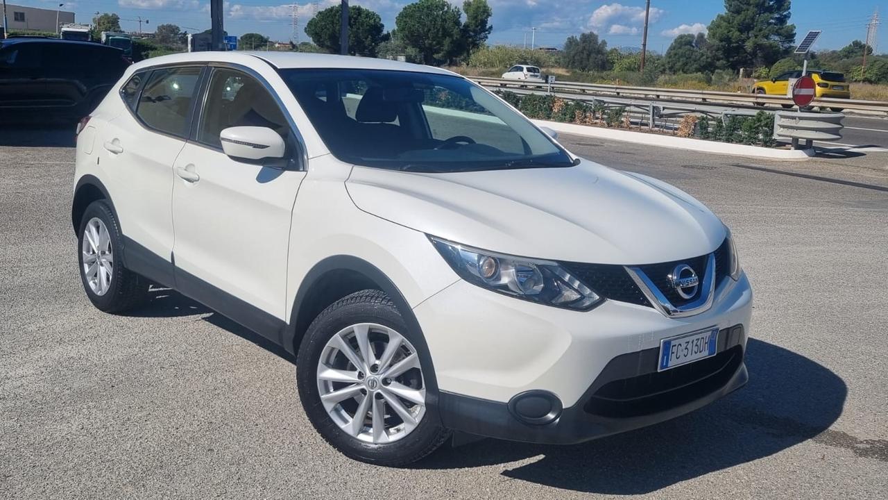 Nissan Qashqai 1.5 dCi Visia