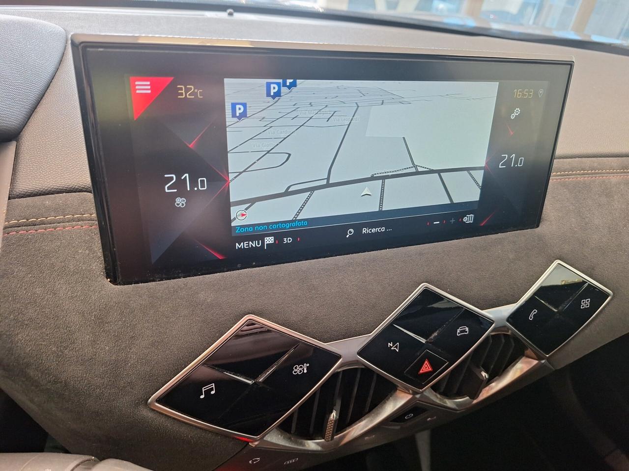 Ds DS3 3 Crossback BlueHDi 130 aut. Performance Line