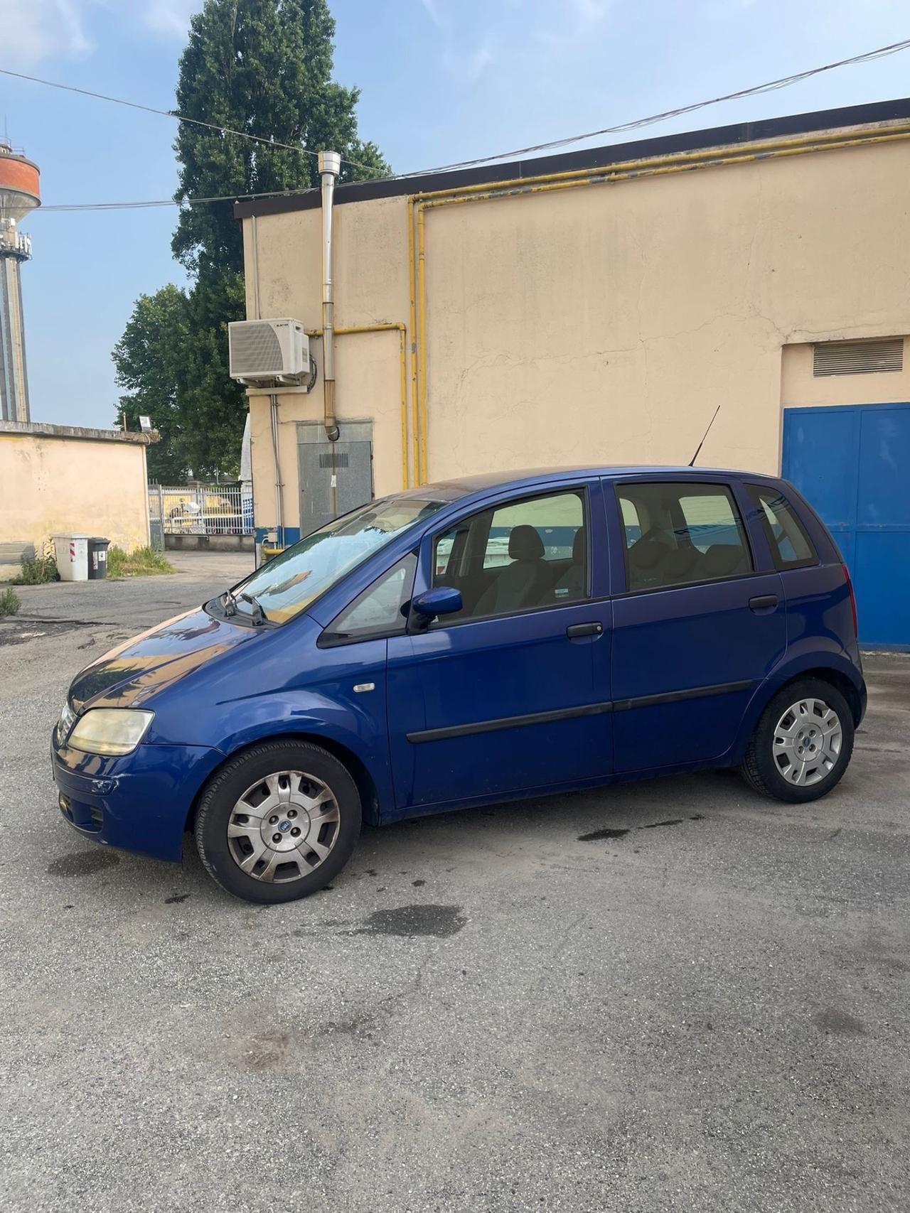 Fiat Idea 1.2 16V BlackLabel