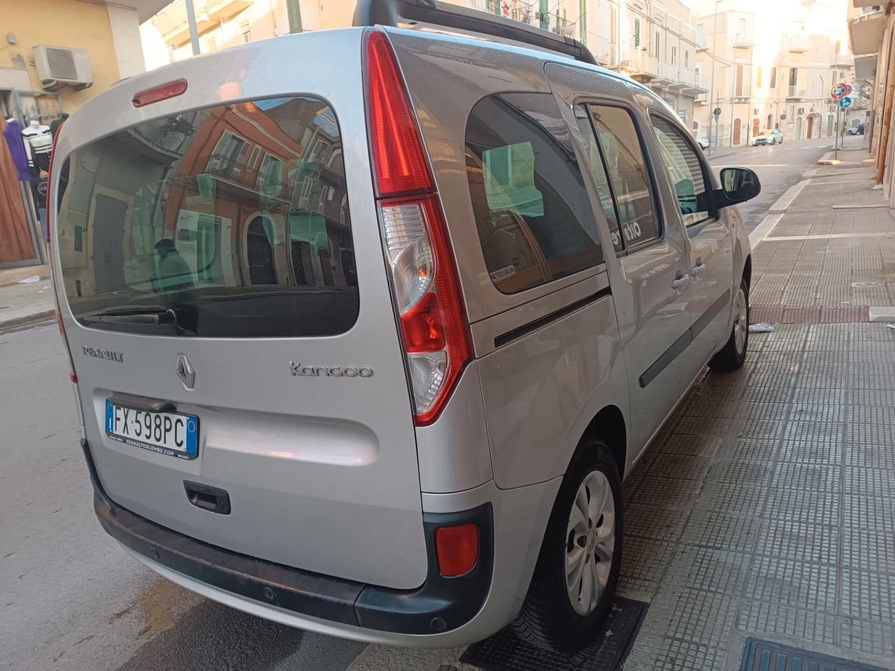 Renault Kangoo Blue dCi 8V 95CV 5 porte Limited POSTI