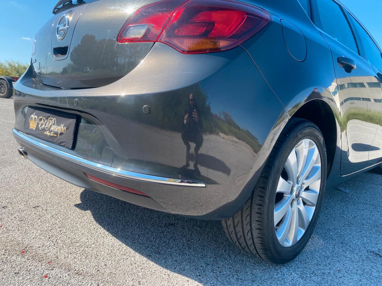 Opel Astra 1.4 Turbo 140CV 5 porte GPL Tech Cosmo