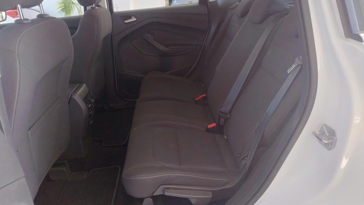 Ford Kuga 1.5 TDCI 120 CV S&S 2WD Titanium