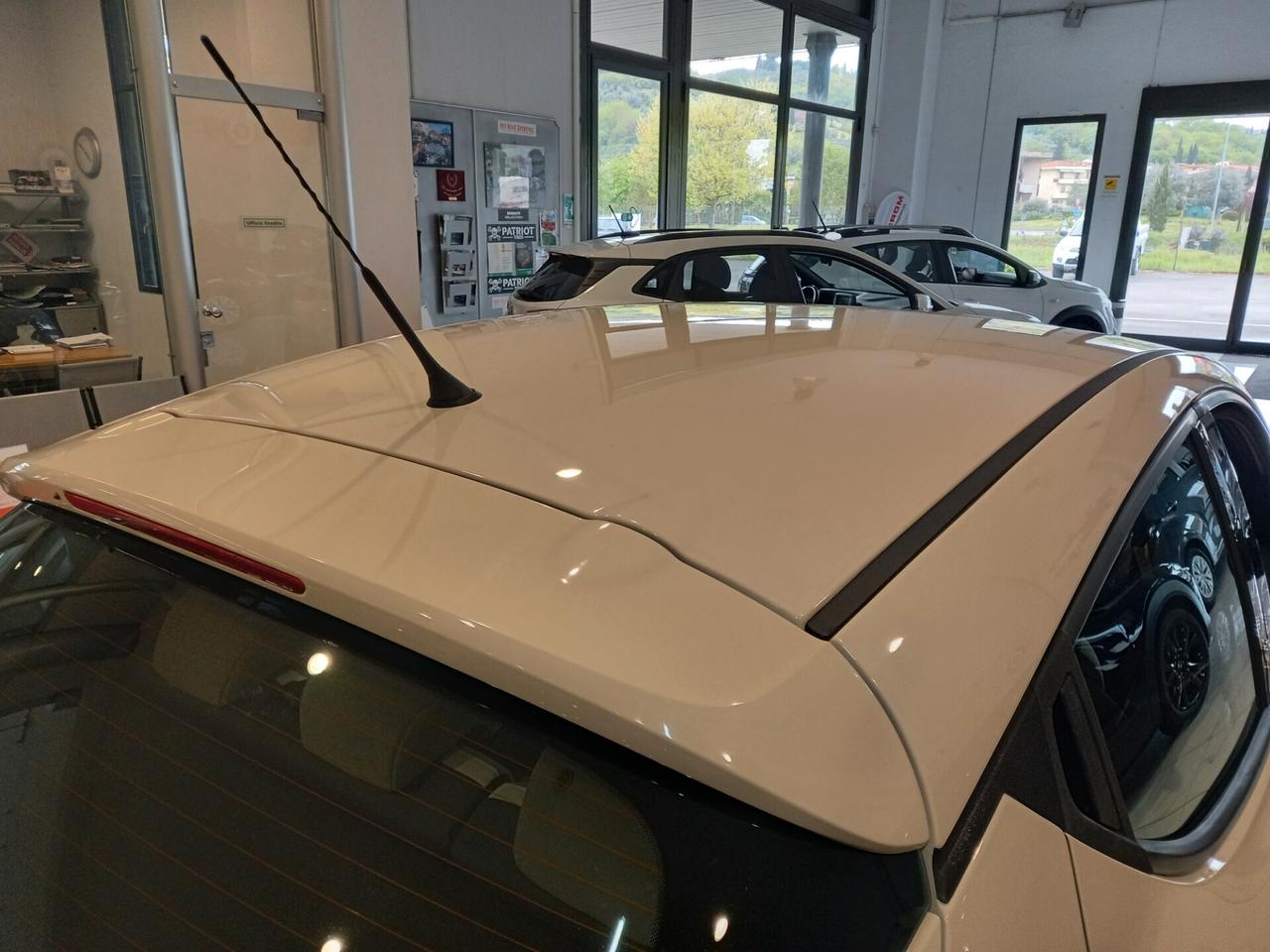 Lancia Ypsilon 1.2 69 CV 5 porte 77000 km Neopatentati