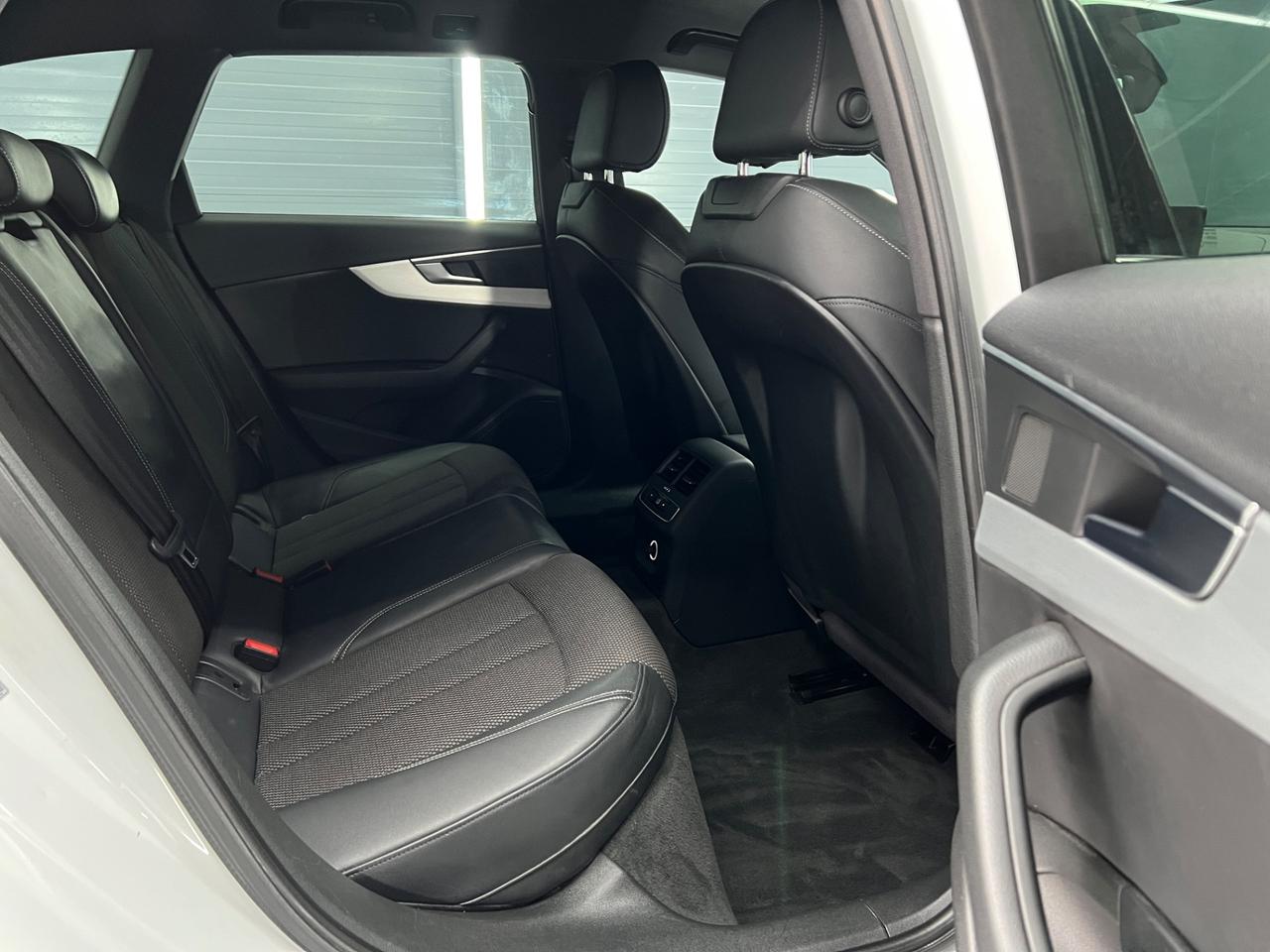 Audi A4 2.0 TDI 150 CV S tronic Sport
