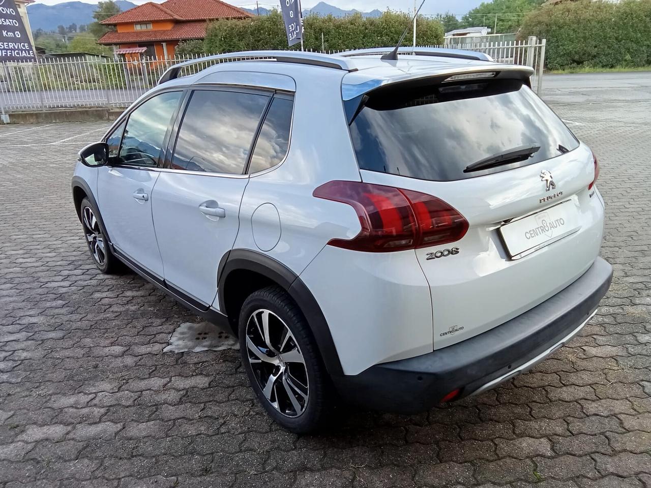 Peugeot 2008 BlueHDi 100 Allure