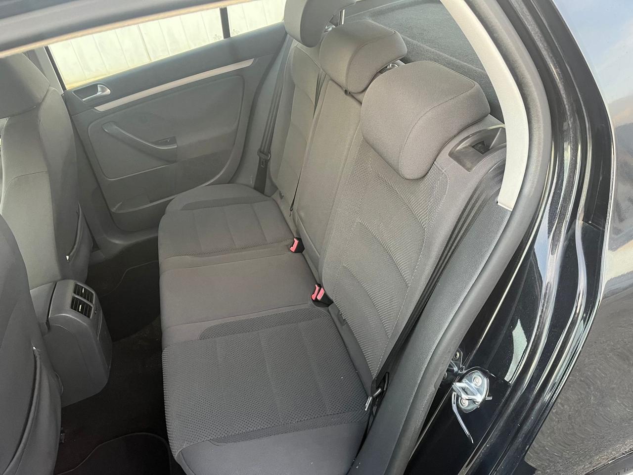 Volkswagen Golf 1.9 TDI 5p. Sportline