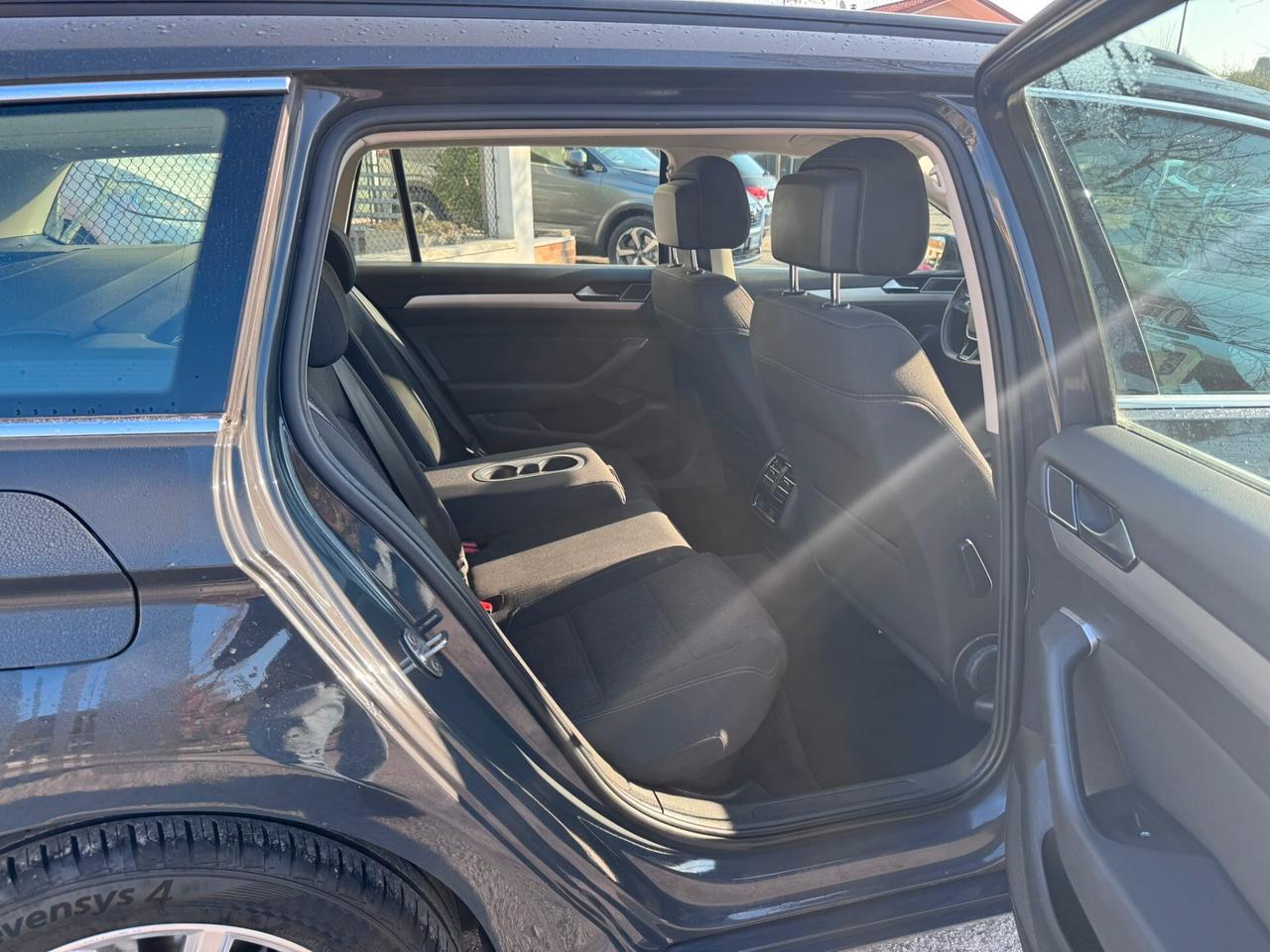 Volkswagen Passat Business 1.6 TDI Trendline BlueMotion Technology