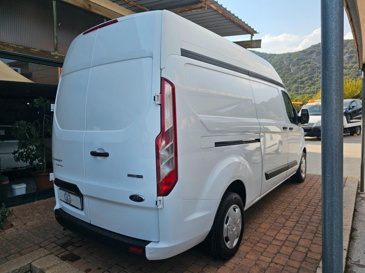 Ford Transit Custom 300 2.0 EcoBlue Hybrid 130 PC Furgone Trend