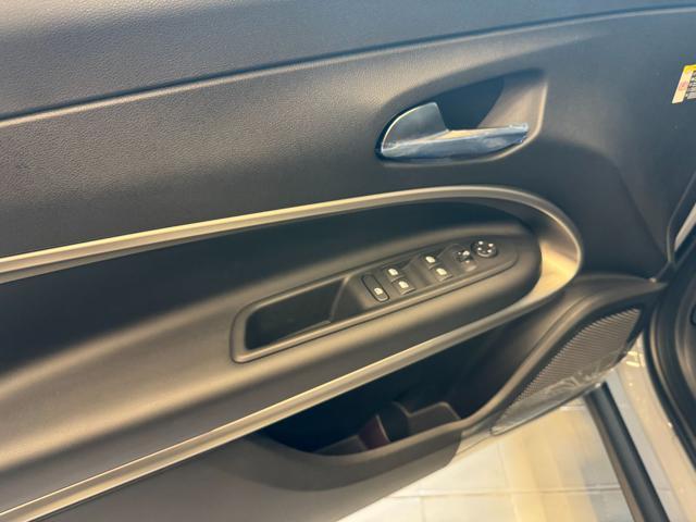 JEEP Avenger 1.2 Turbo 110 CV MHEV Summit km0!