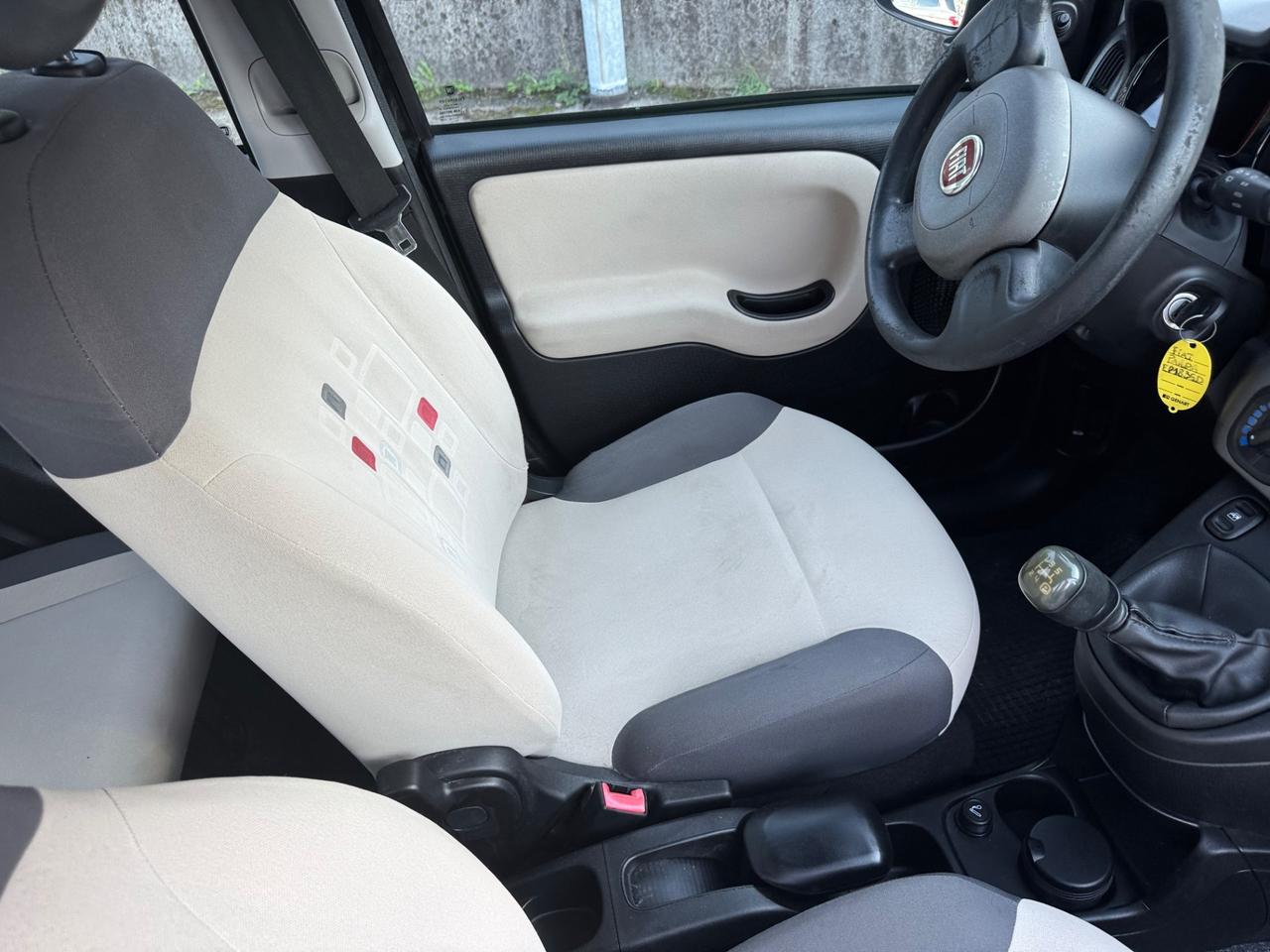 Fiat Panda 1.2 Lounge 5 posti neopatentati