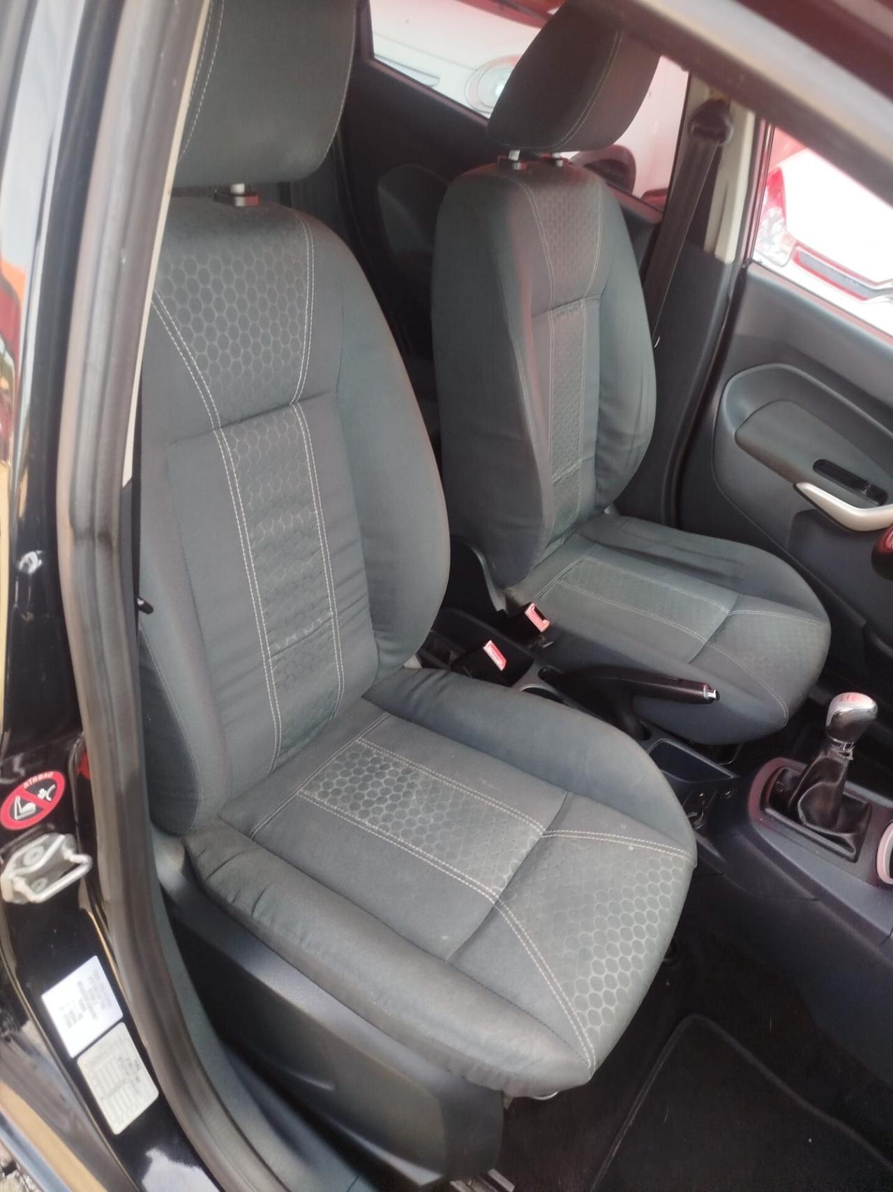 Ford Fiesta 1.4 BENZ/ GPL DI SERIE