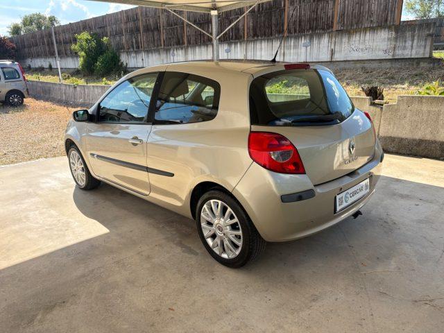 RENAULT Clio 1.6 16V 3 porte GANCIO TRAINO OK NEOPATENTATO
