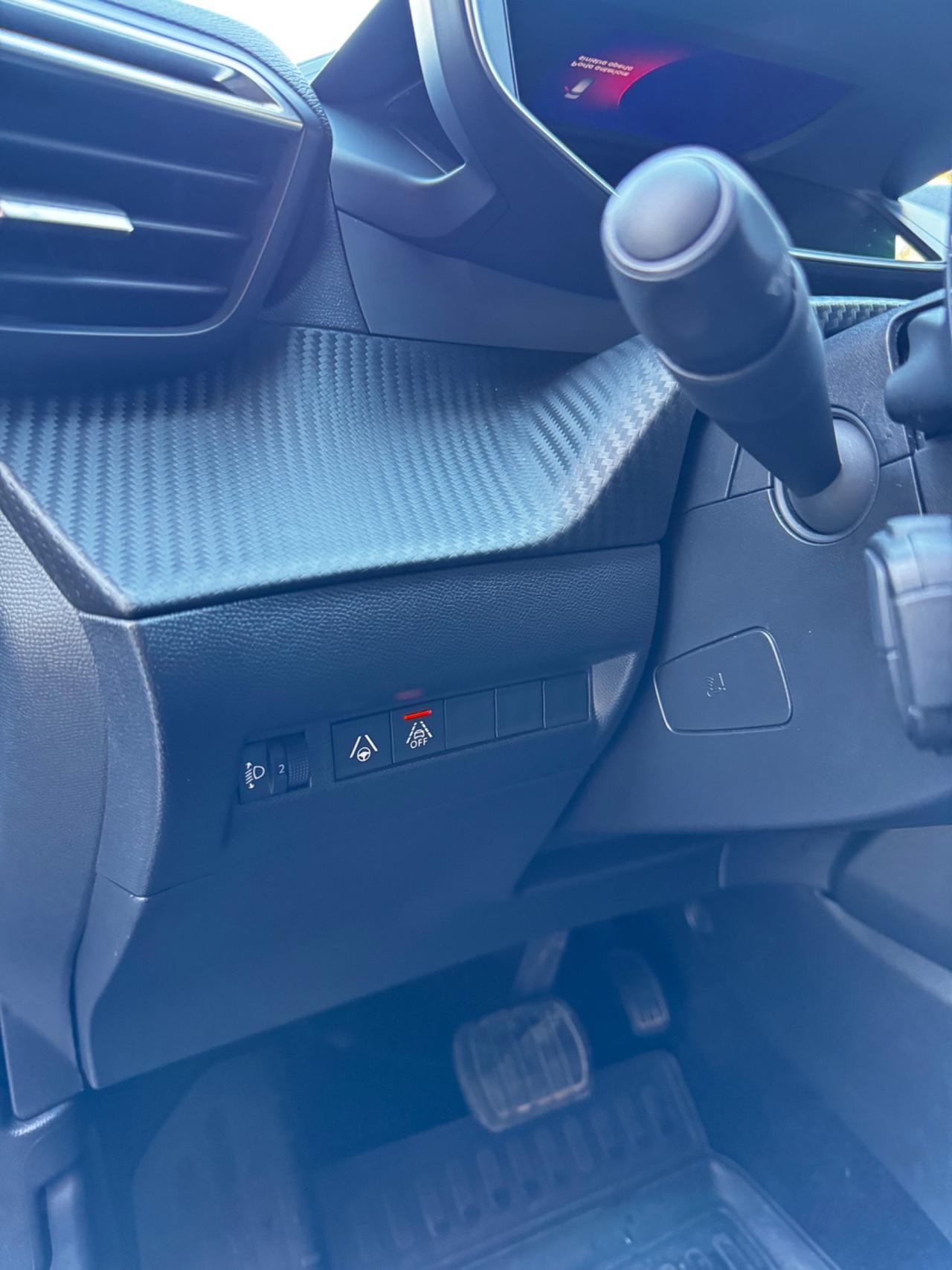 Peugeot 2008 BlueHDi 130 S&S EAT8 GT