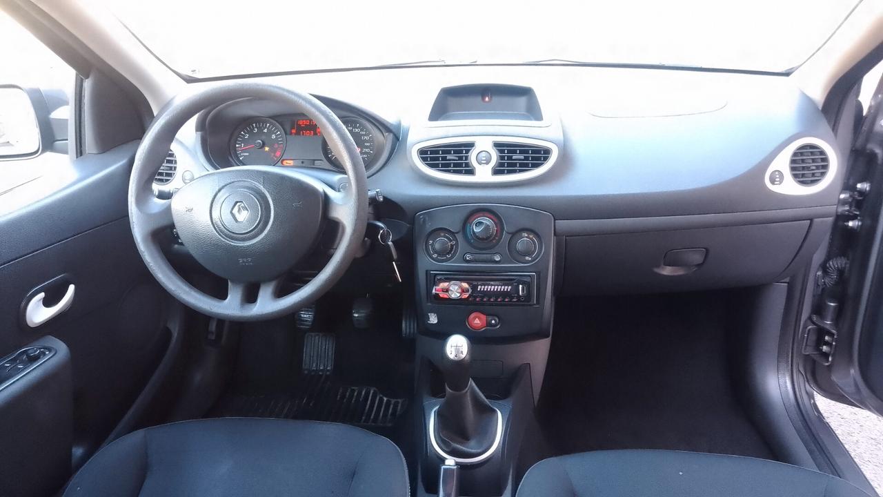 Renault Clio 1.2 BZ 55 kW neopatentati 2012