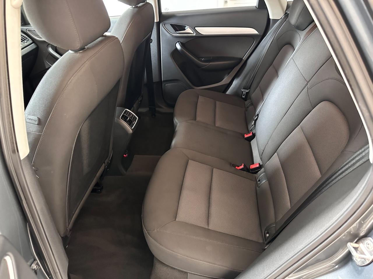 Audi Q3 2.0 TDI 150cv - MANUALE - UNICO PROP - NUOVA!!!