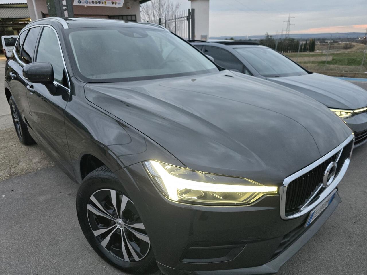 Volvo XC 60 XC60 B4 (d) AWD Geartronic Inscription