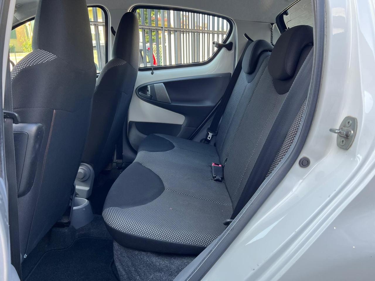 Toyota Aygo 1.0 12V VVT-i 5 porte Sol Clima