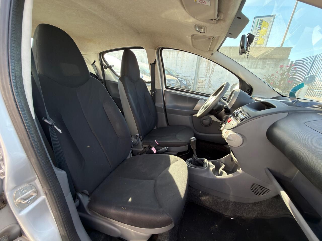 Toyota Aygo 1.0 12V VVT-i 5 porte Sol