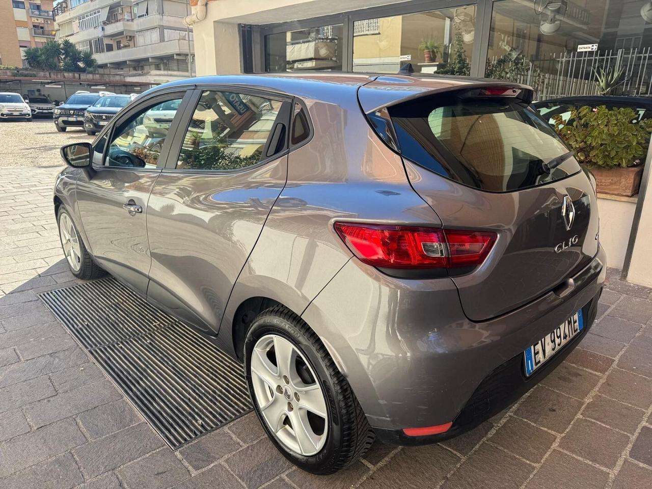 RENAULT Clio 1.5 dCi 75CV 5 porte Costume National