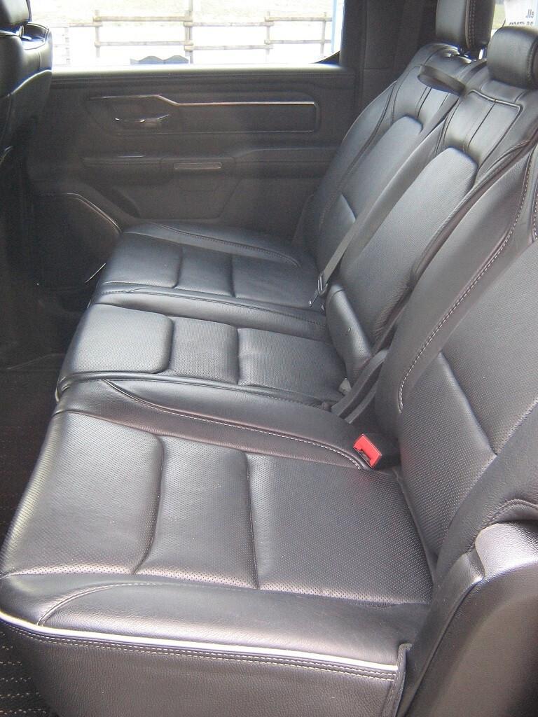 Dodge RAM 1500 LIMITED BLACK EDITION 5.7 V8