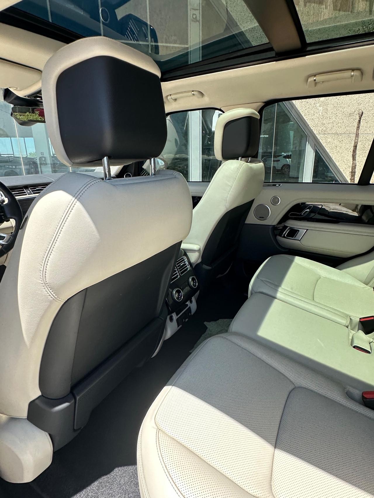 Range Rover 3.0 SDV6 Vogue possibilità noleggio no scoring